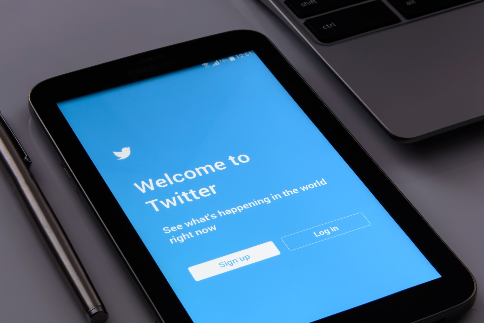 Why Using Twitter For Restaurants Can Spark Your Sales